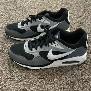 Nike Airmax Correlate Men's Black and Gray Sneakers